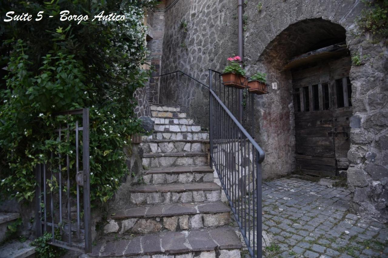 Albergo Diffuso Locanda Specchio Di Diana Немі Екстер'єр фото
