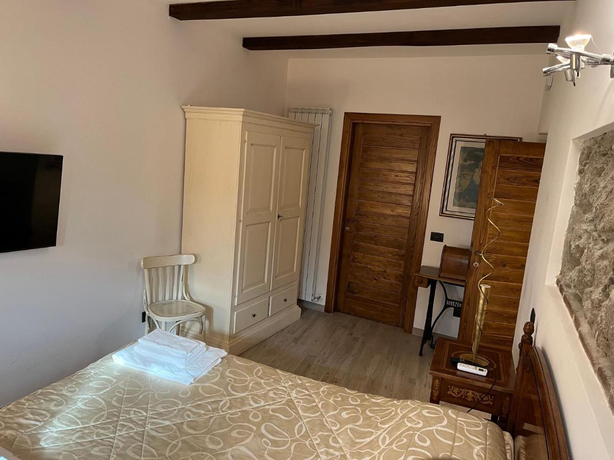 Albergo Diffuso Locanda Specchio Di Diana Немі Екстер'єр фото