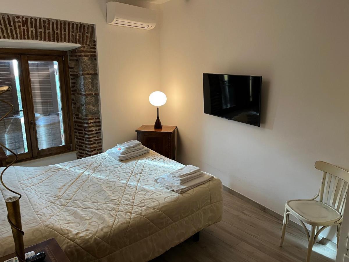 Albergo Diffuso Locanda Specchio Di Diana Немі Екстер'єр фото