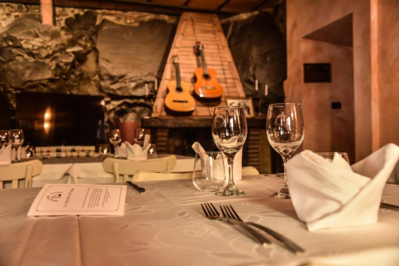 Albergo Diffuso Locanda Specchio Di Diana Немі Екстер'єр фото