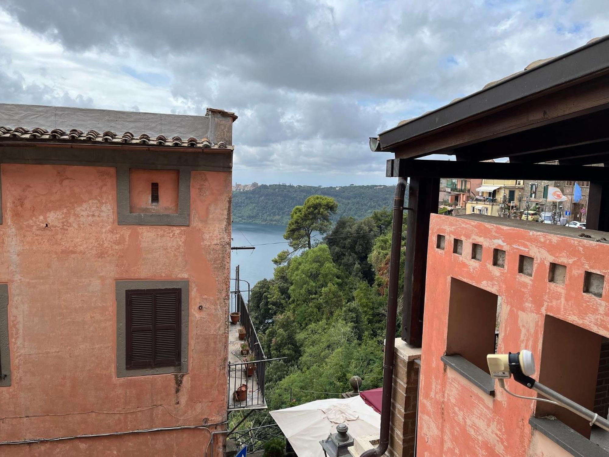 Albergo Diffuso Locanda Specchio Di Diana Немі Екстер'єр фото