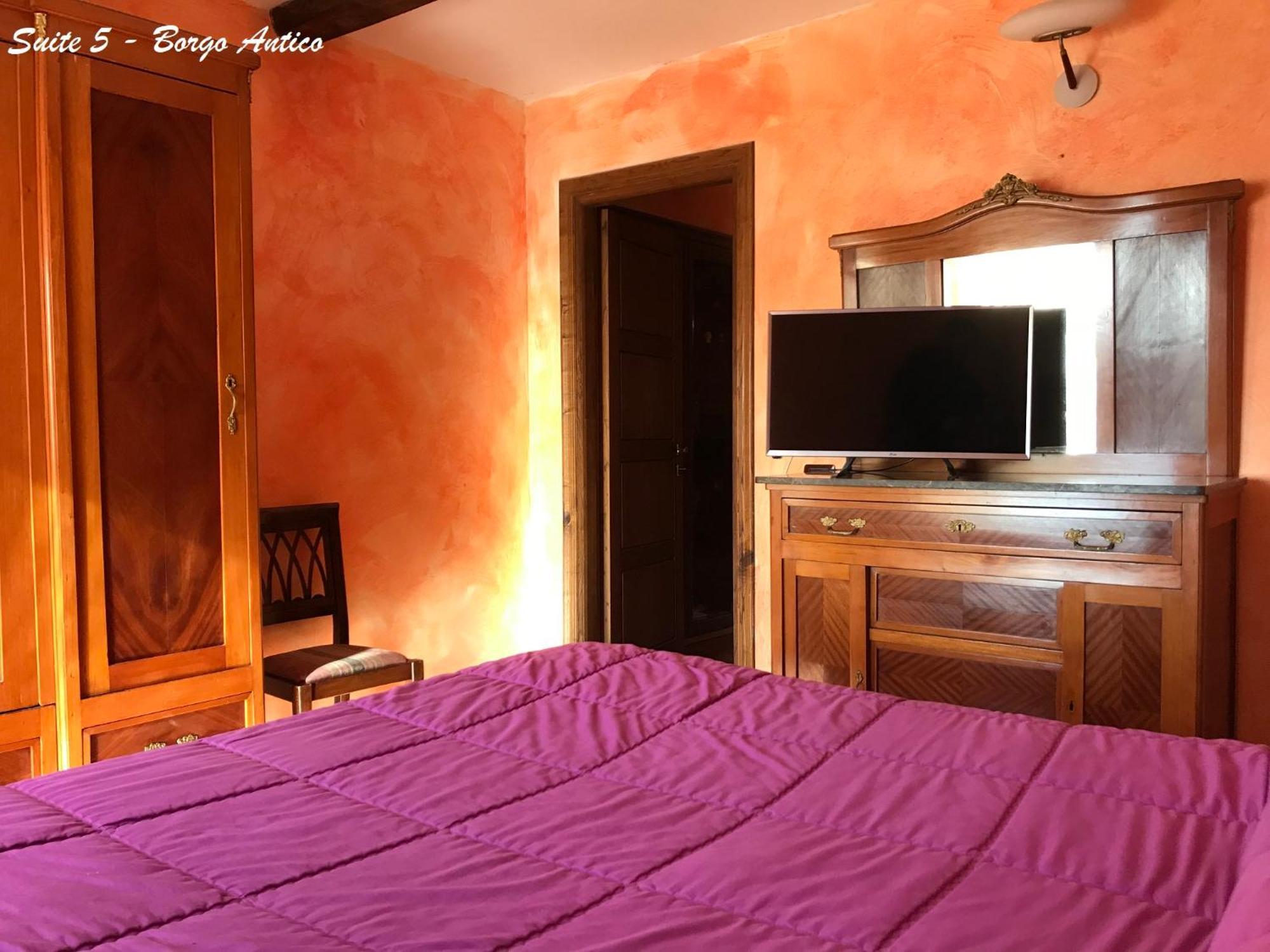 Albergo Diffuso Locanda Specchio Di Diana Немі Екстер'єр фото