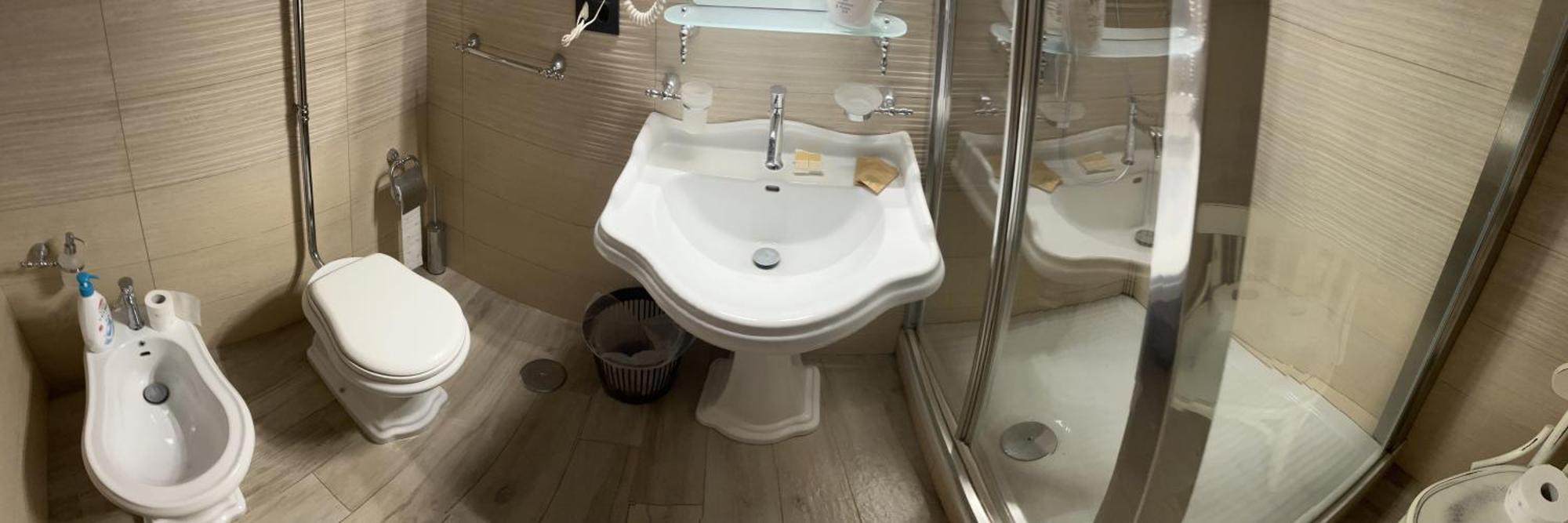 Albergo Diffuso Locanda Specchio Di Diana Немі Номер фото