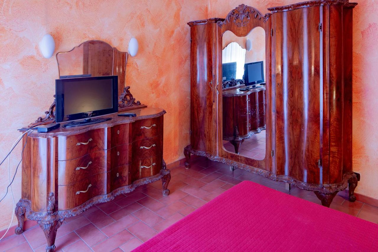 Albergo Diffuso Locanda Specchio Di Diana Немі Екстер'єр фото